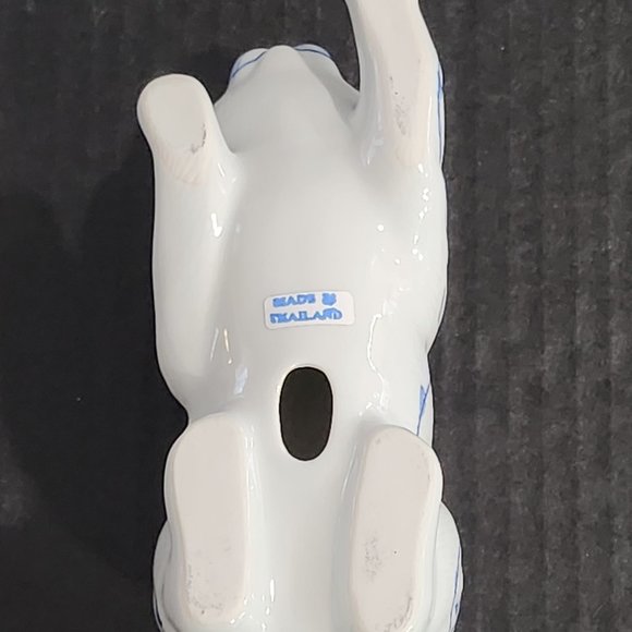 Blue and White Hand Painted Porcelain Cat Made in Thailand - Picture 7 of 10